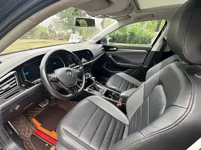 Volkswagen Sagitar 2021
