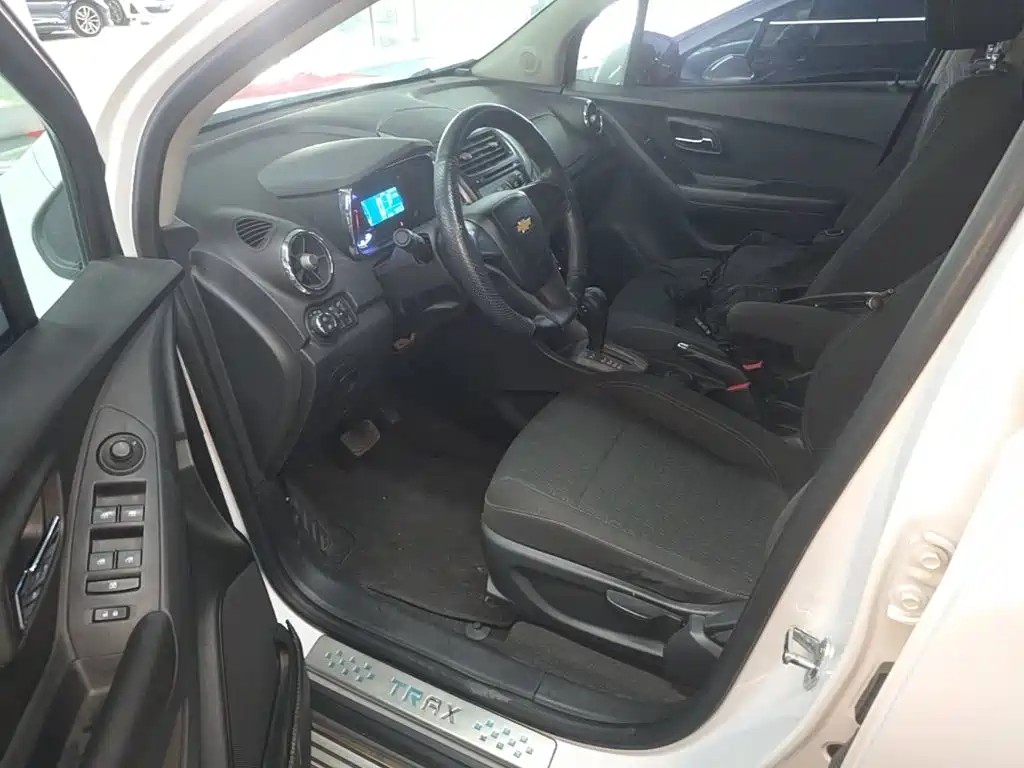 Chevrolet Trax 2016 — фото 15