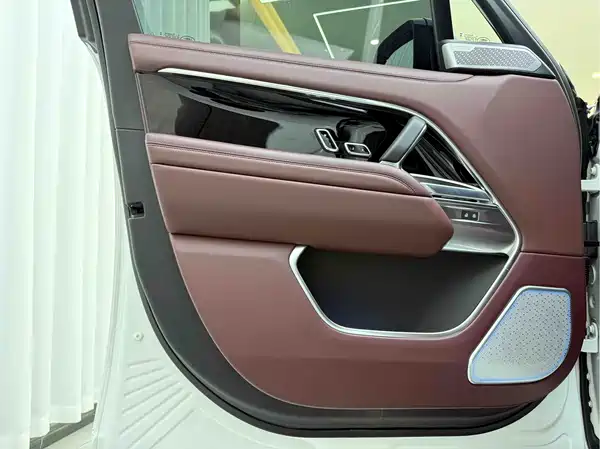 Land Rover Range Rover 2025