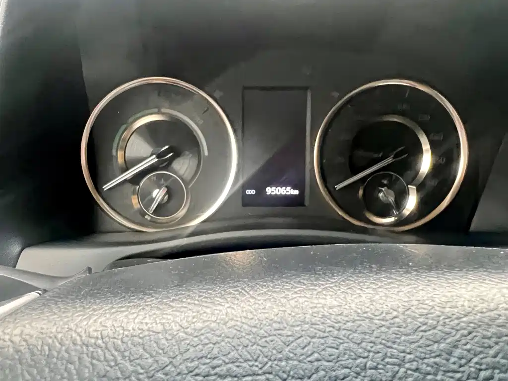 Toyota Vellfire 2020 — фото 18