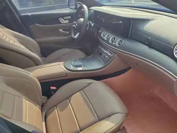 Mercedes-Benz E-Class 2023