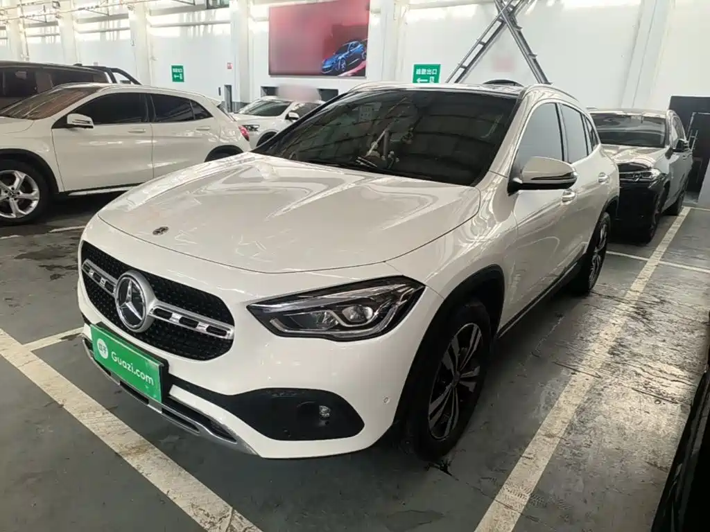 Mercedes-Benz GLA 2022 — фото 1
