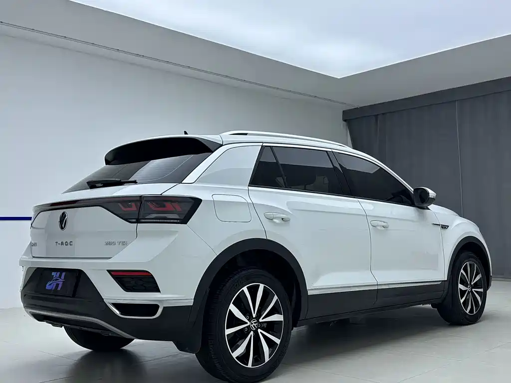 Volkswagen T-Roc 2024
