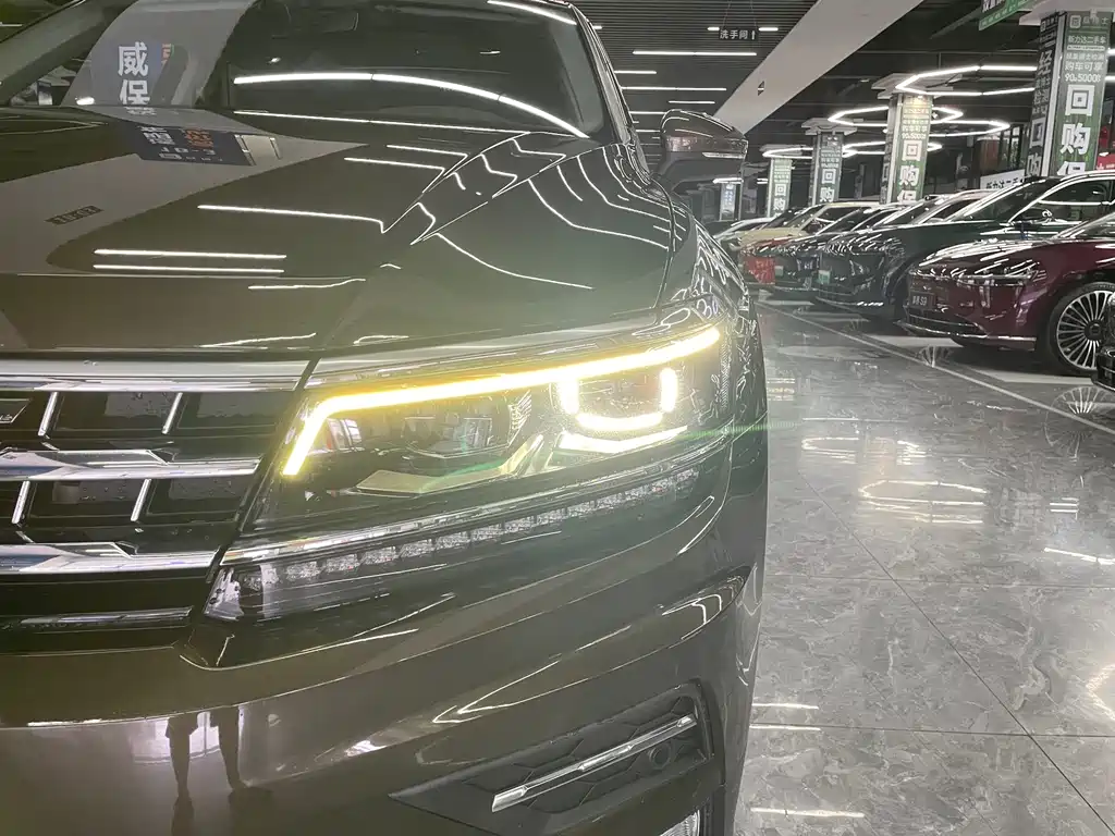 Volkswagen Tiguan L 2017