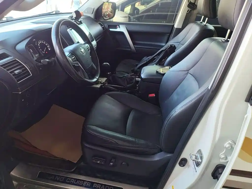 Toyota Prado 2019 — фото 15