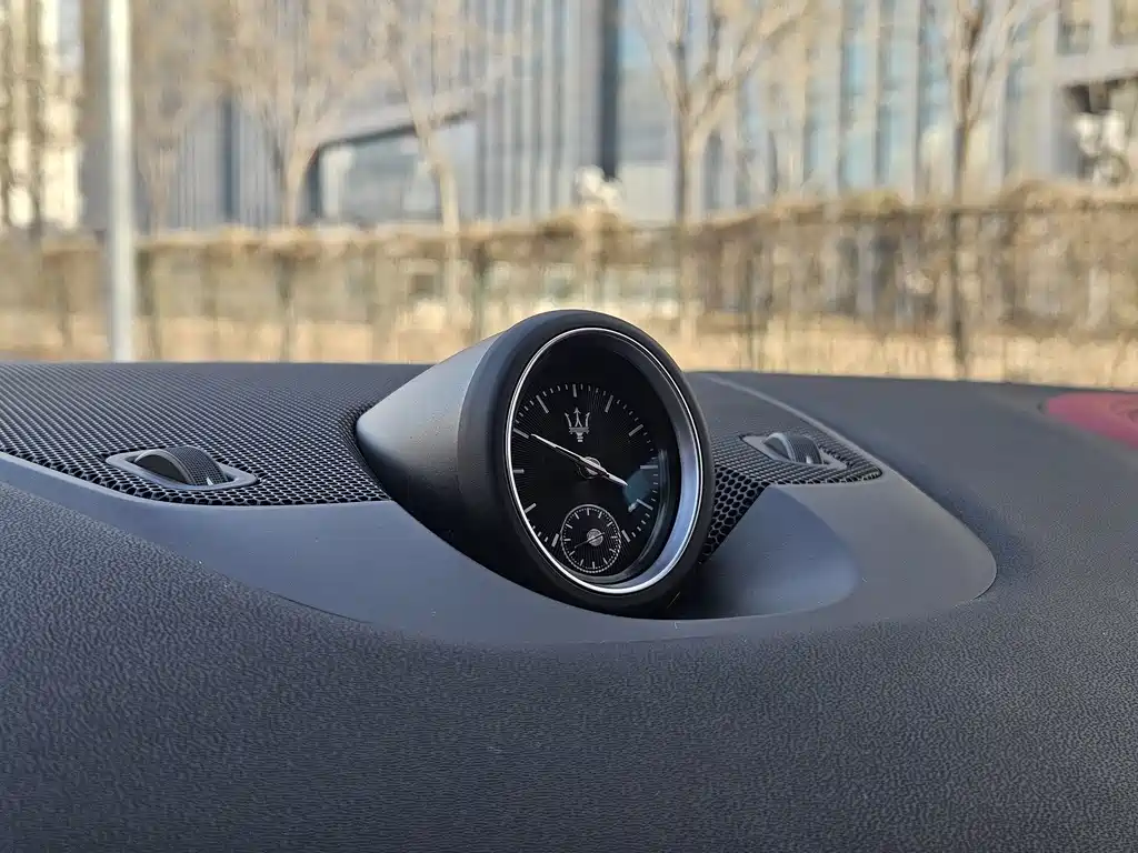 Maserati Levante 2020 — фото 16