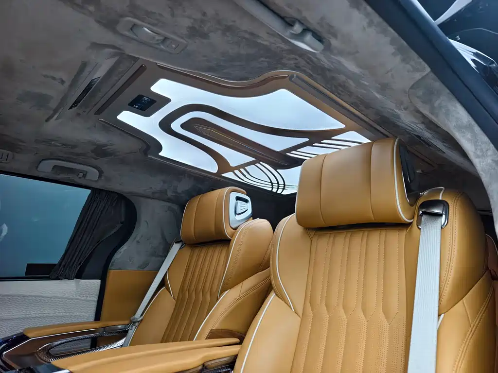 Toyota Sienna 2023 — фото 18