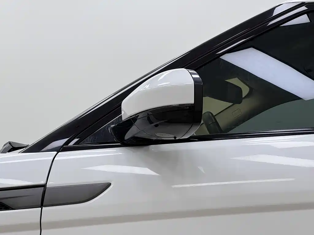 Land Rover Evoque 2016 — фото 11