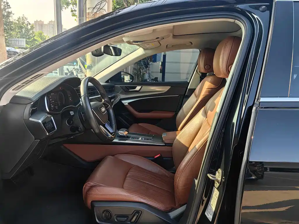 Audi A6L 2020