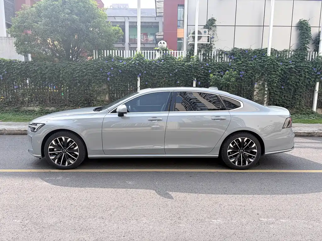 Volvo S90 2025 — фото 4