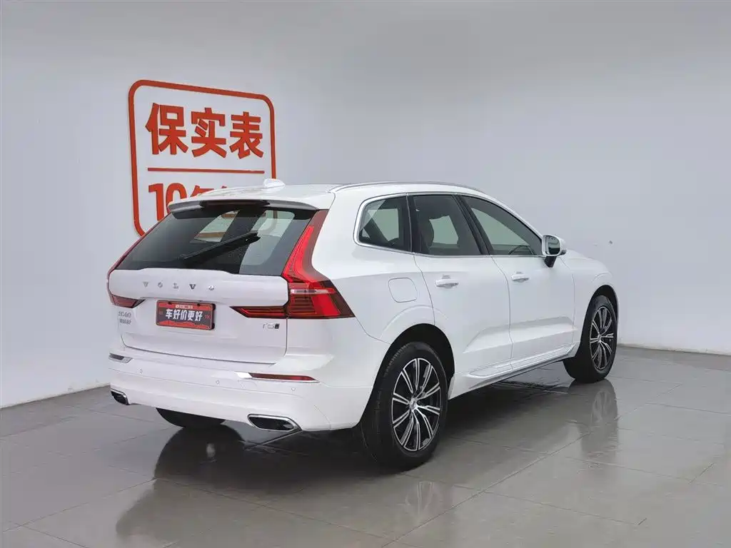 Volvo XC60 2021 — фото 2