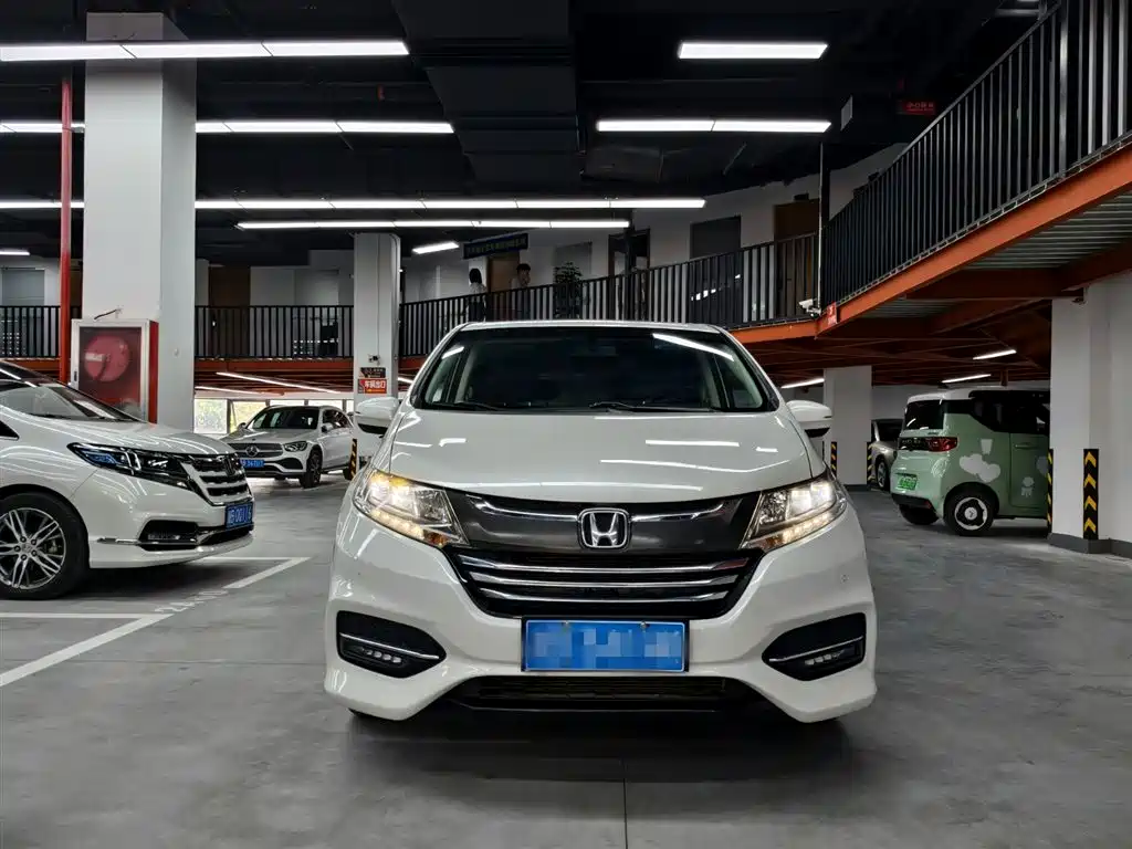 Honda Odyssey 2019 — фото 2
