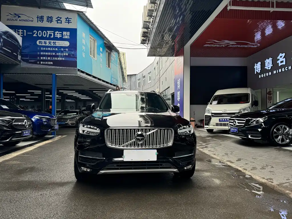 Volvo XC90 2018 — фото 3