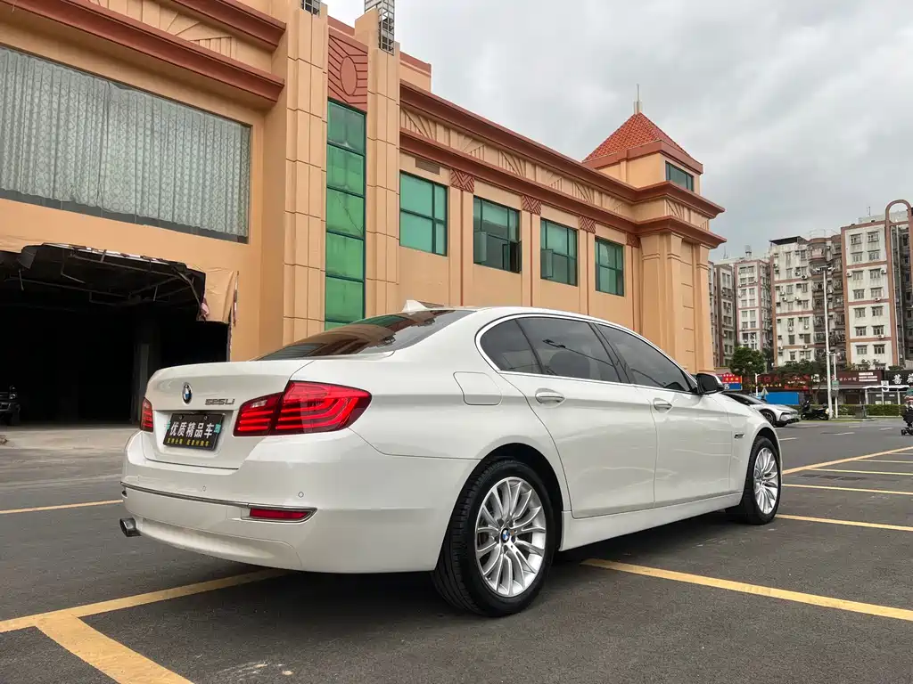 BMW 5 Series 2017