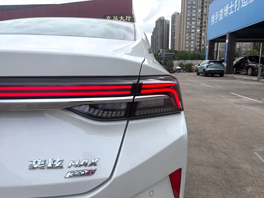 Dongfeng Yixuan MAX 2021 — фото 12