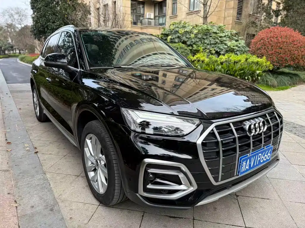 Audi Q5L 2024
