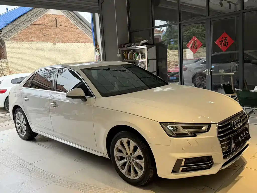 Audi A4L 2019 — фото 3