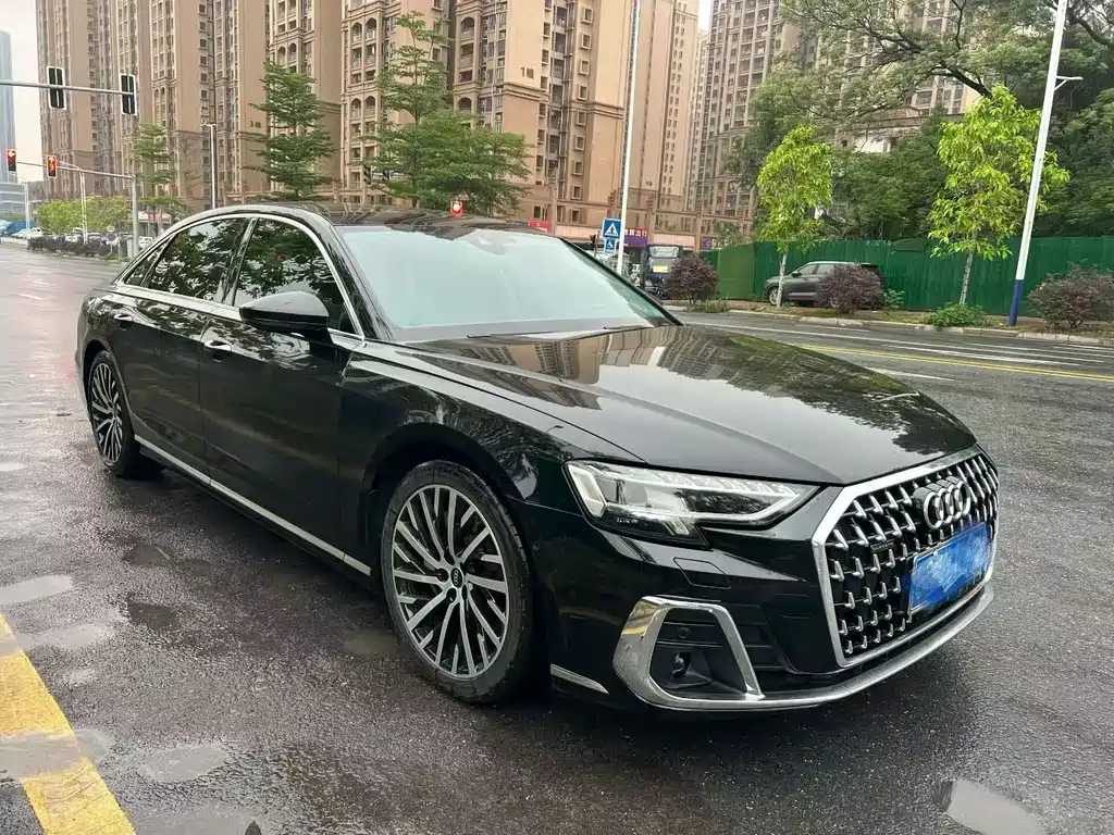 Audi A8 2023 — фото 2