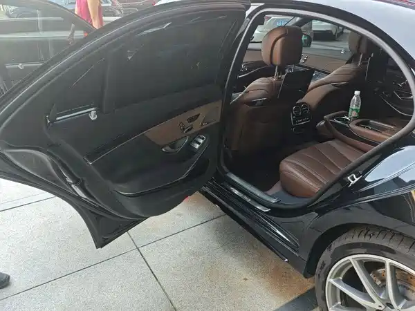 Mercedes-Benz S-Class 2020