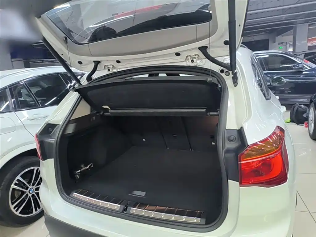 BMW X1 2017 — фото 19