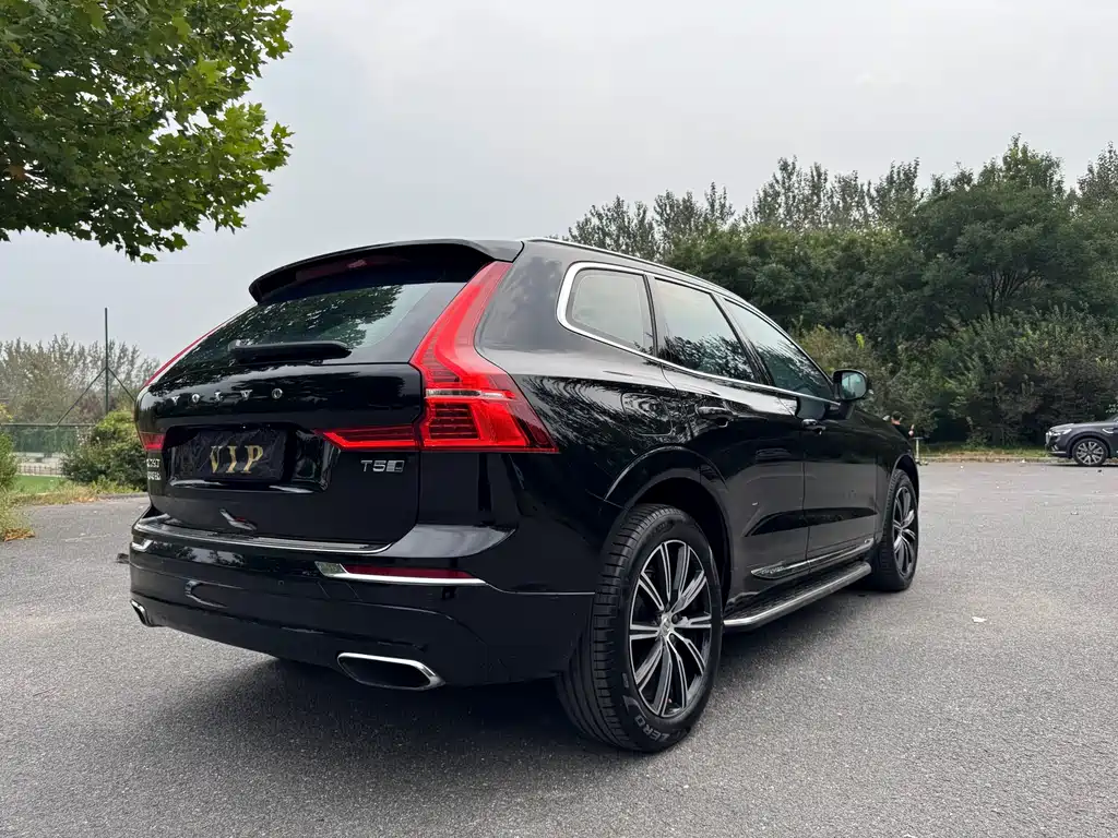 Volvo XC60 2018 — фото 27