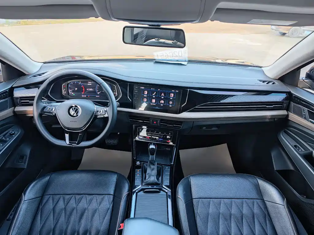 Volkswagen Passat 2021 — фото 12