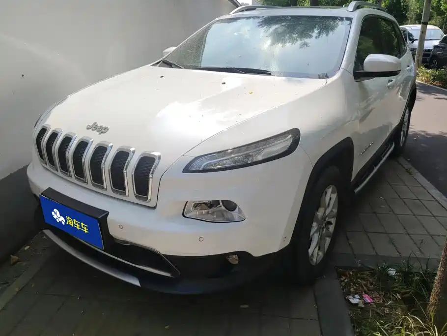 Jeep Cherokee 2016