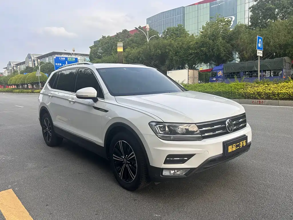 Volkswagen Tiguan L 2021