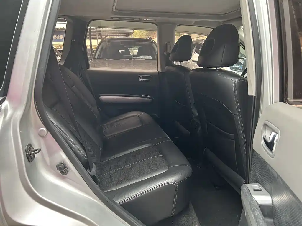 Nissan X-Trail 2010