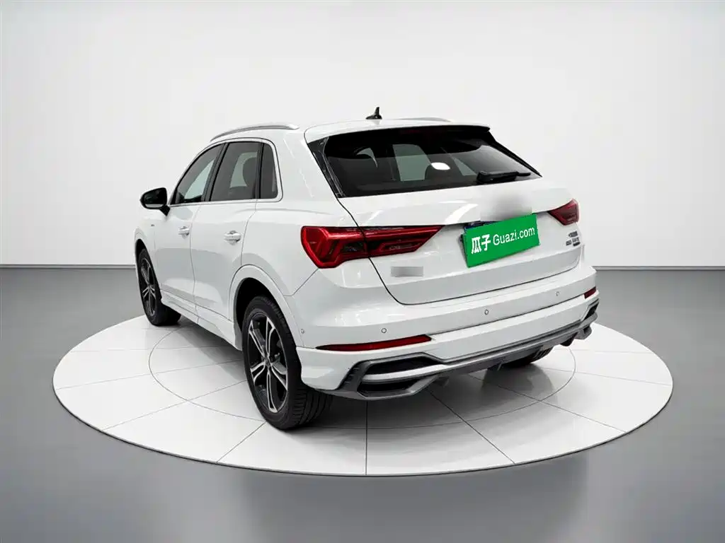 Audi Q3 2021 — фото 4