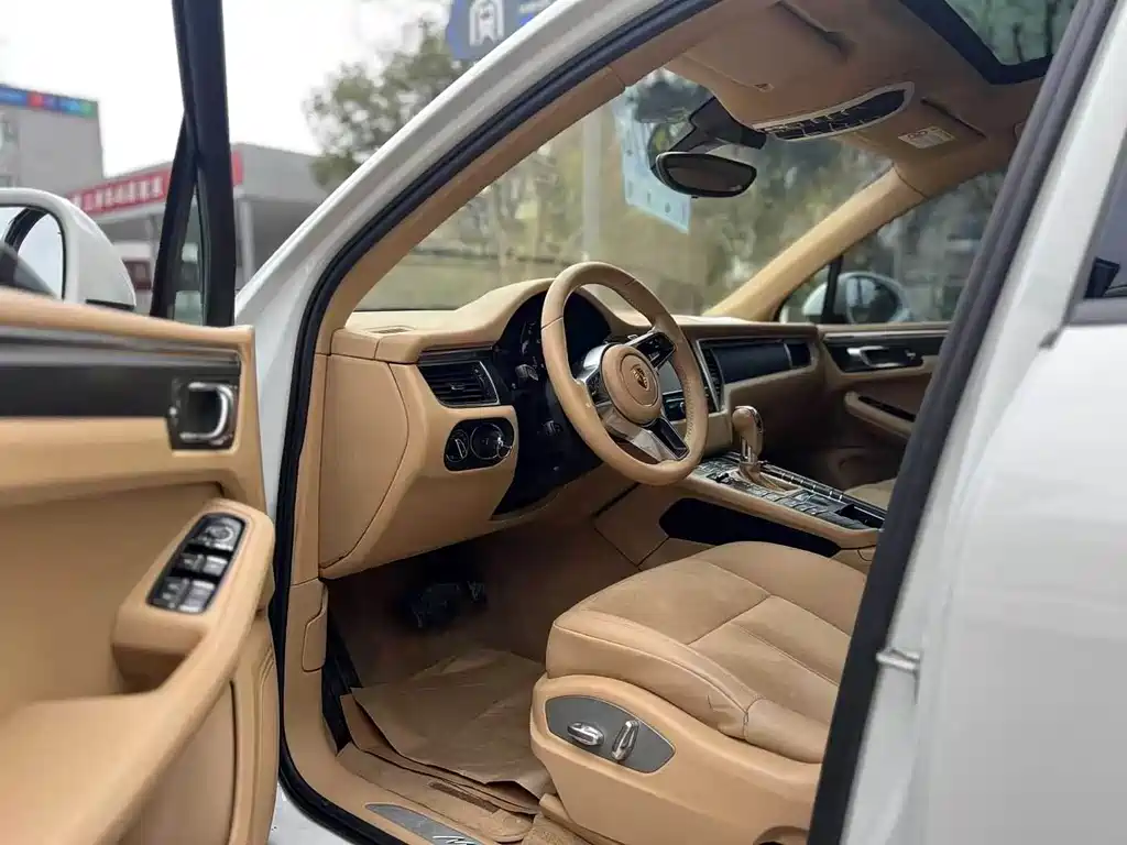 Porsche Macan 2015
