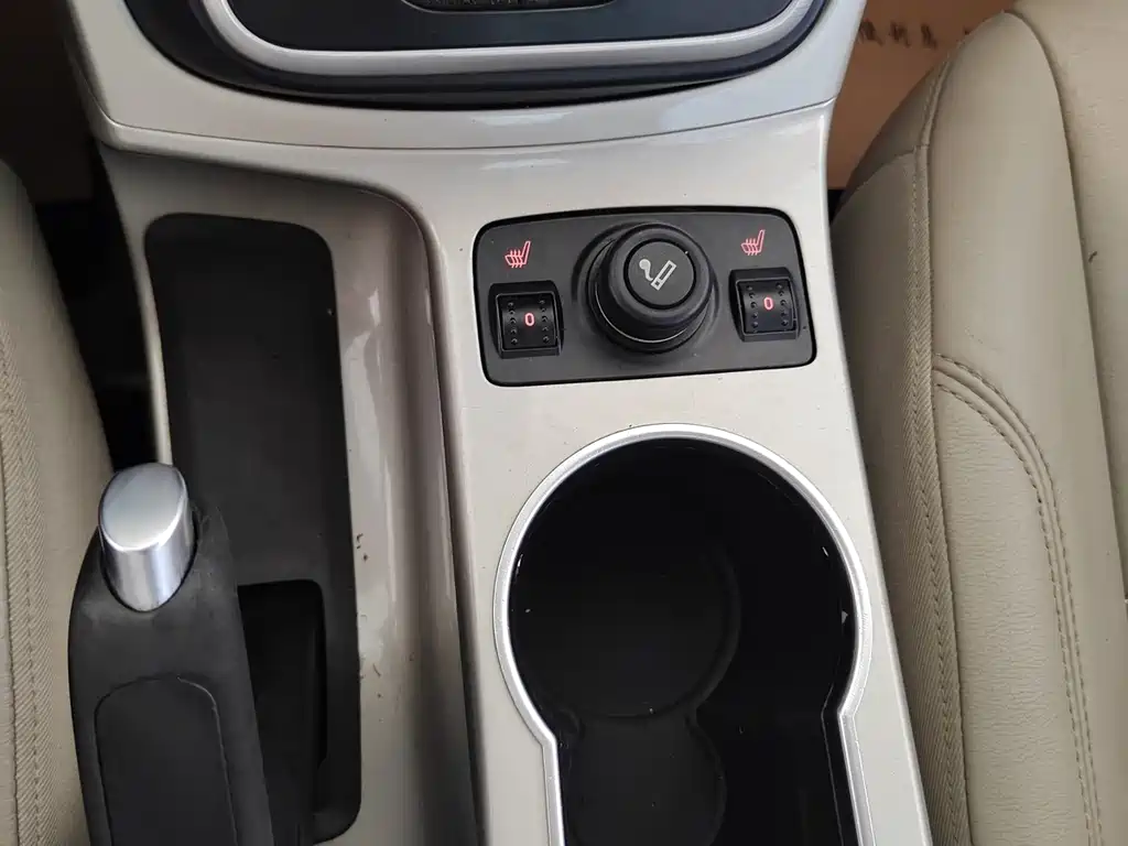 Ford Kuga 2014 — фото 13