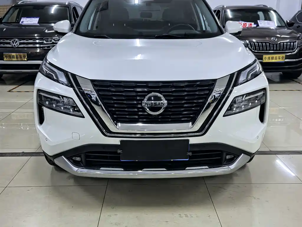 Nissan X-Trail 2022 — фото 1