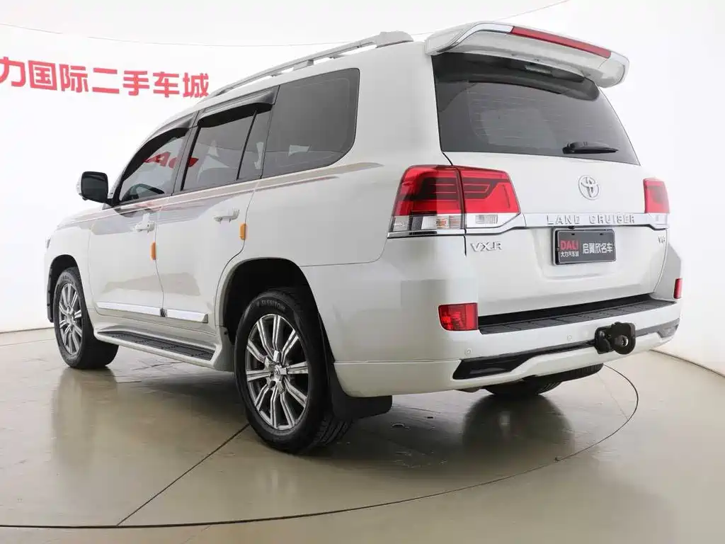 Toyota Land Cruiser 2019 — фото 14