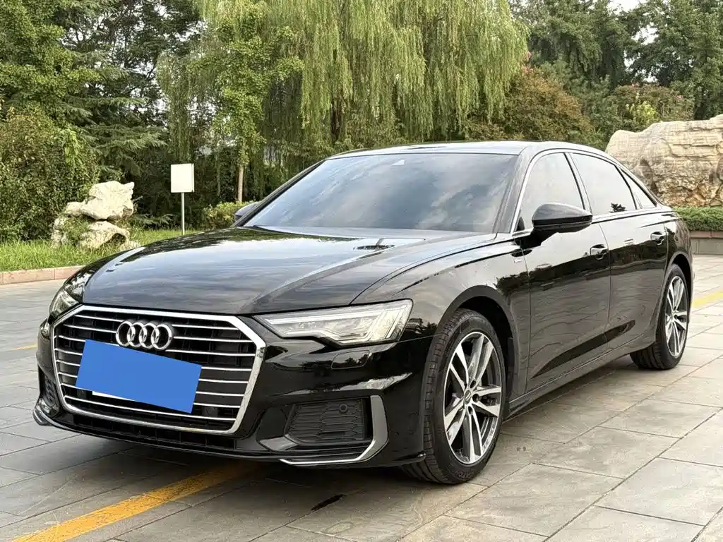 Audi A6L 2019 — фото 1