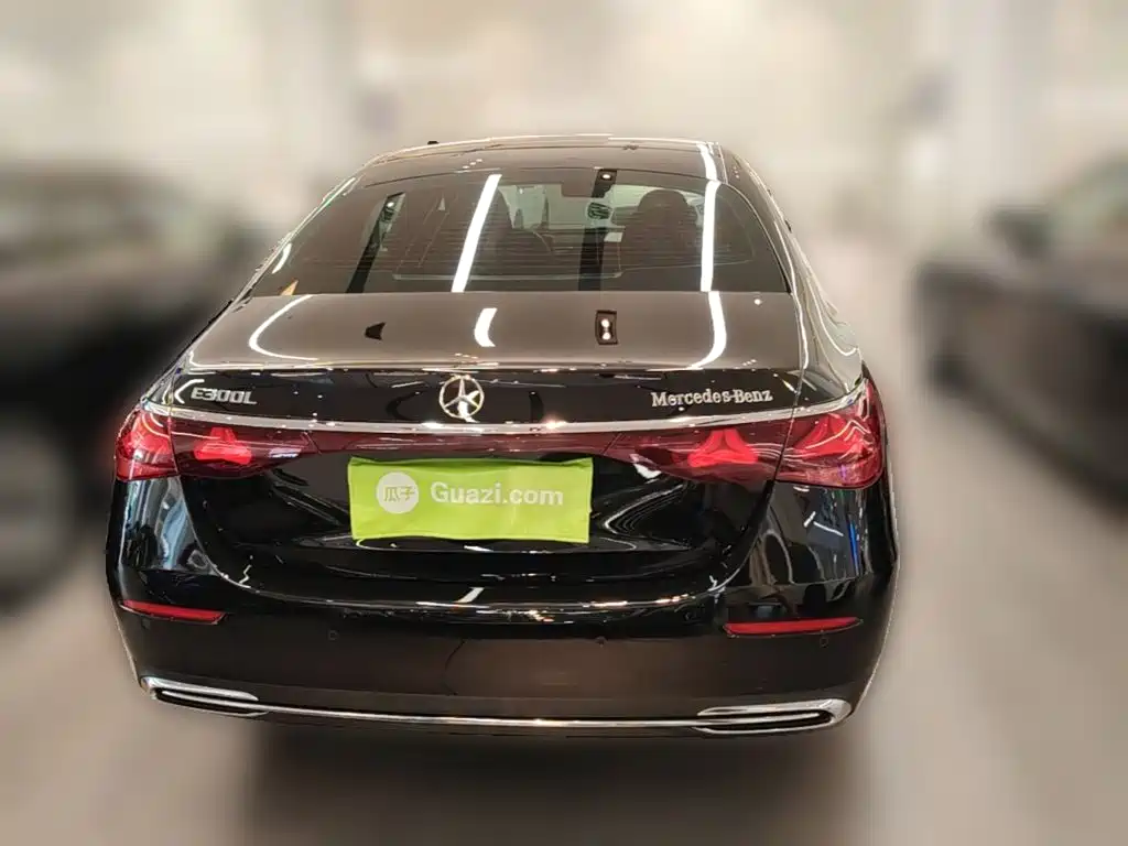 Mercedes-Benz E-Class 2024 — фото 10