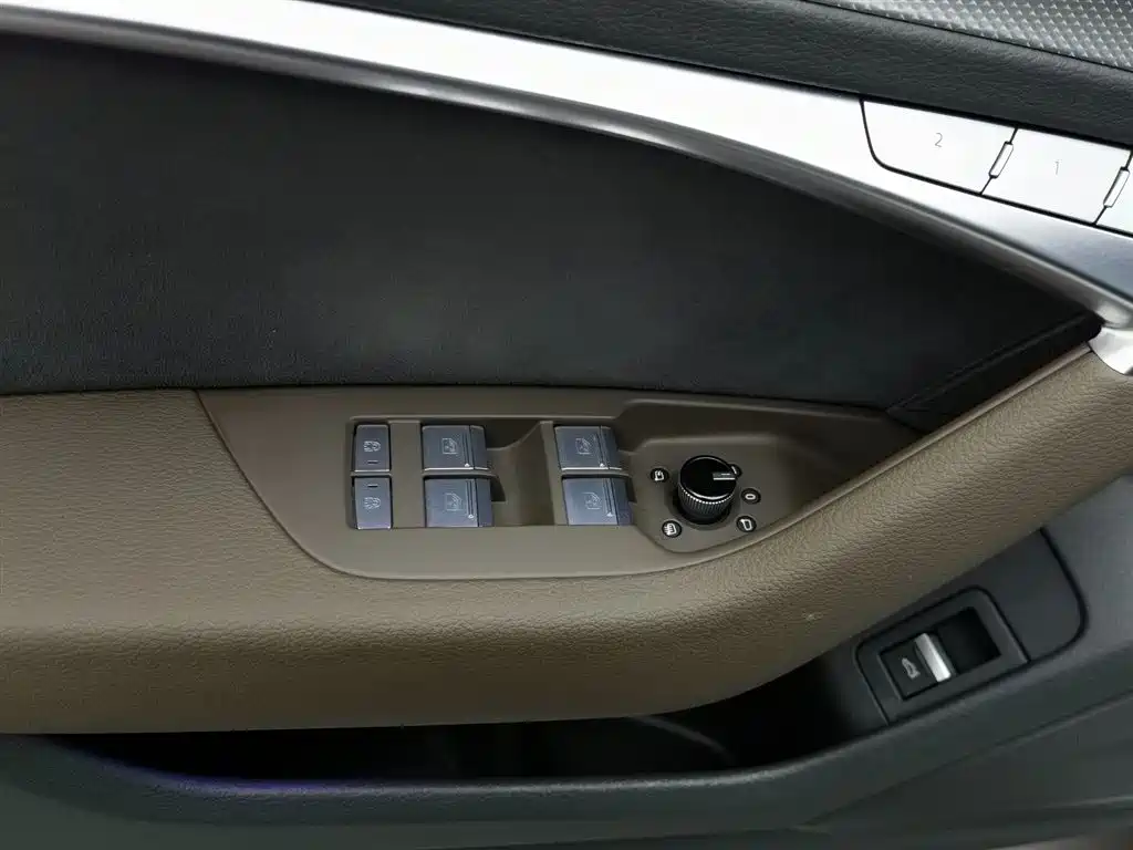 Audi A7L 2023 — фото 7