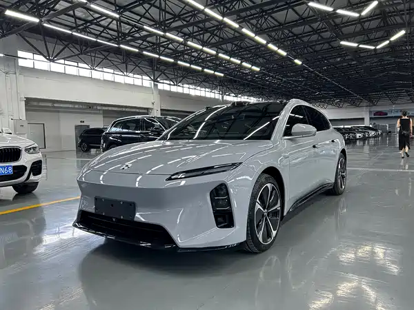 NIO ET5T 2025