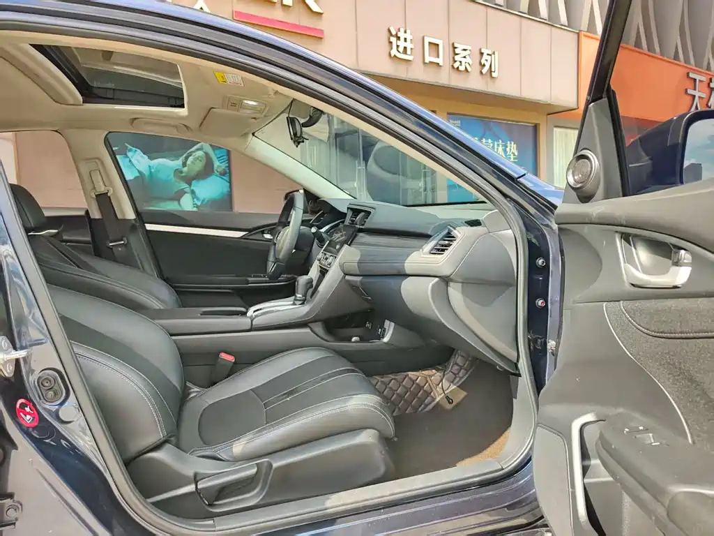 Honda Civic 2021 — фото 12