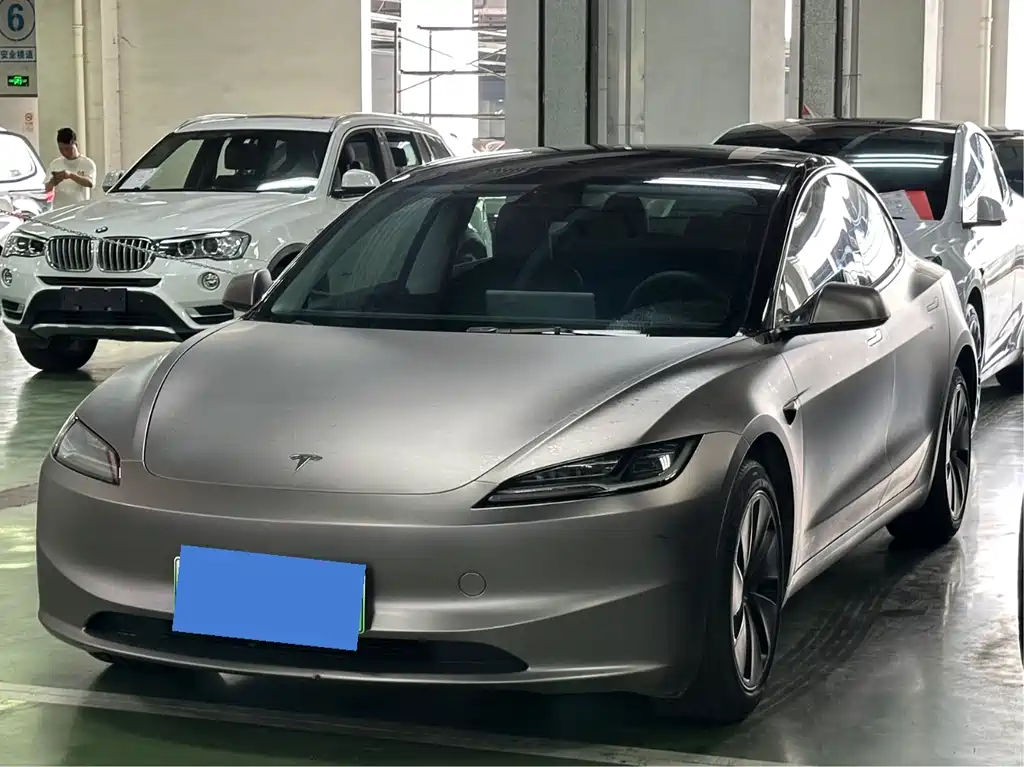 Tesla Model 3 2024 — фото 1