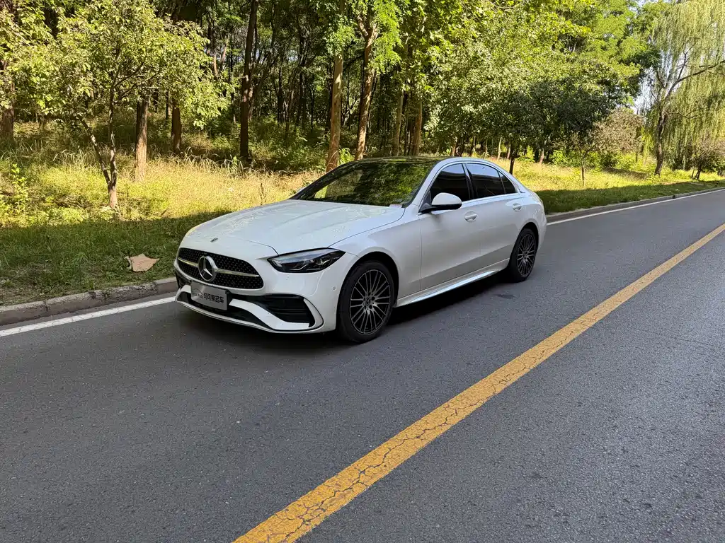 Mercedes-Benz C-Class 2023 — фото 1