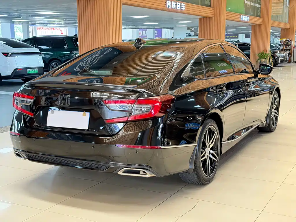Honda Accord 2023 — фото 22