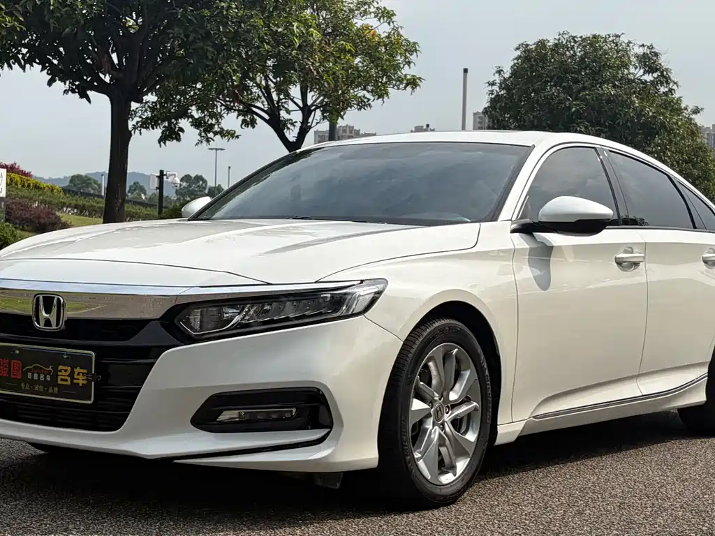 Honda Accord 2021 — фото 1