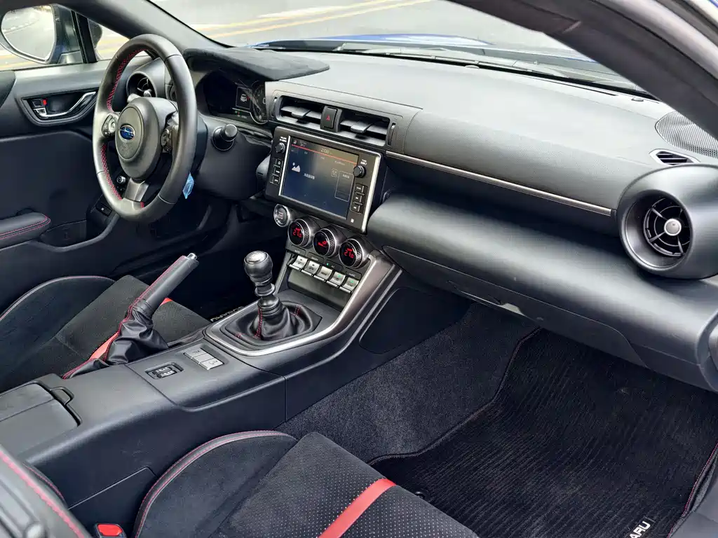 Subaru BRZ 2022 — фото 15
