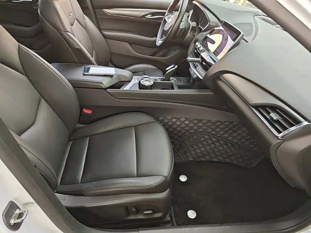 Cadillac CT5 2021 — фото 20