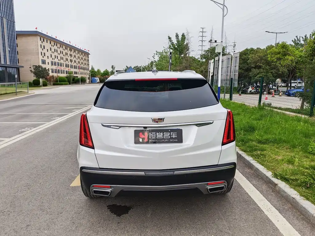 Cadillac XT5 2023 — фото 21