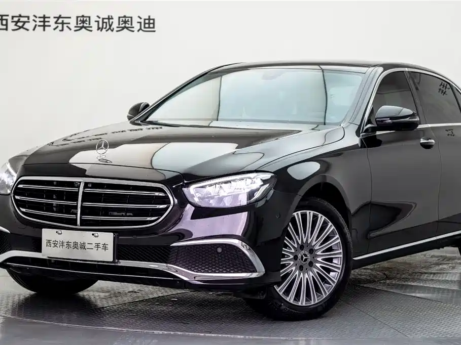Mercedes-Benz E-Class 2023 — фото 19