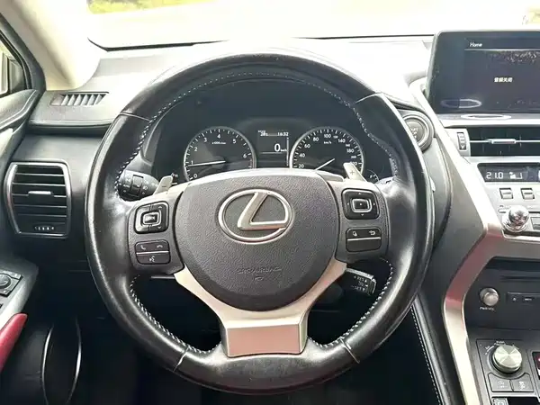 Lexus NX 2018