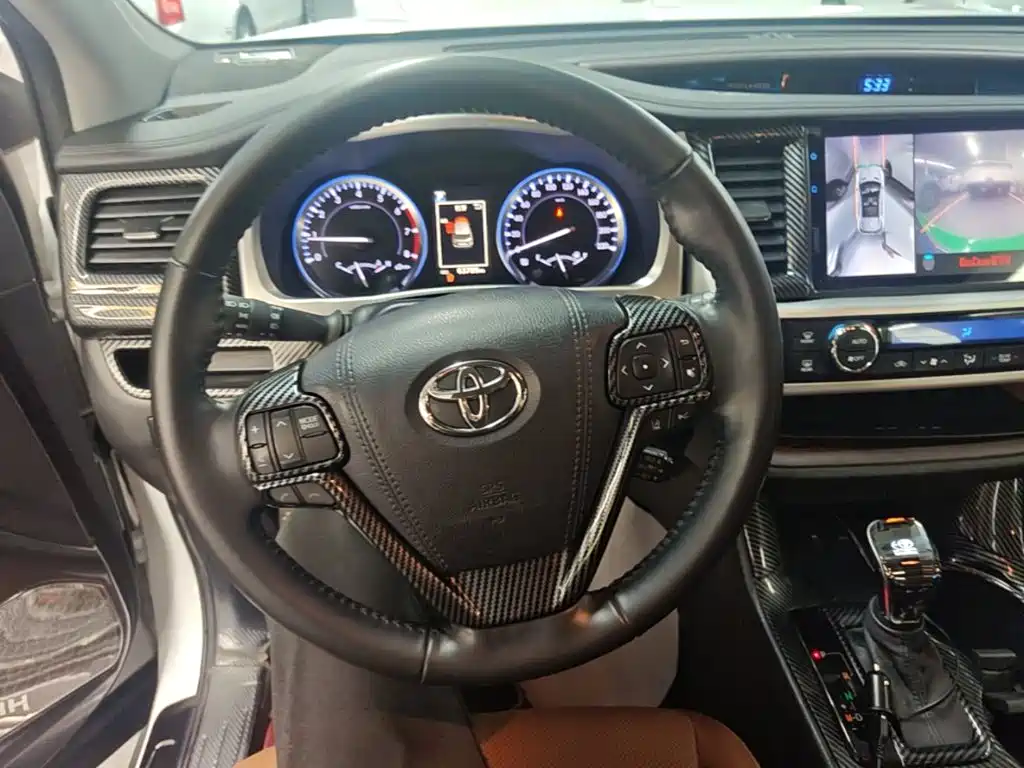 Toyota Highlander 2021 — фото 11