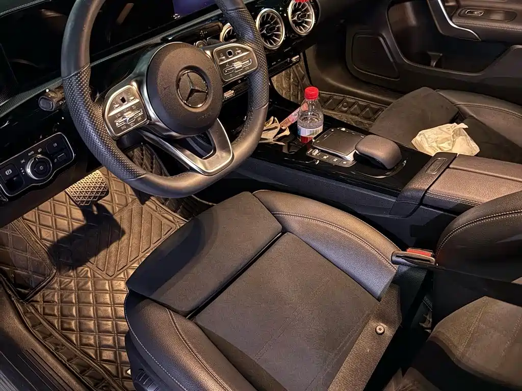 Mercedes-Benz A-Class 2022 — фото 4